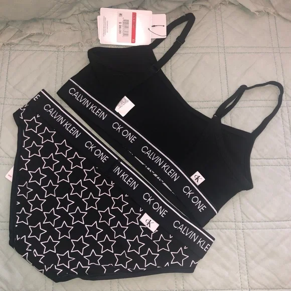 Calvin Klein bralette and panty set (XS) - Picture 5 of 6